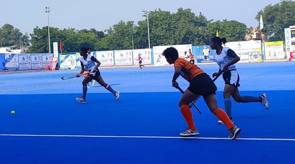 The Weekend Leader - Women's national hockey: Reshma scores seven as Jharkhand win 28-0
